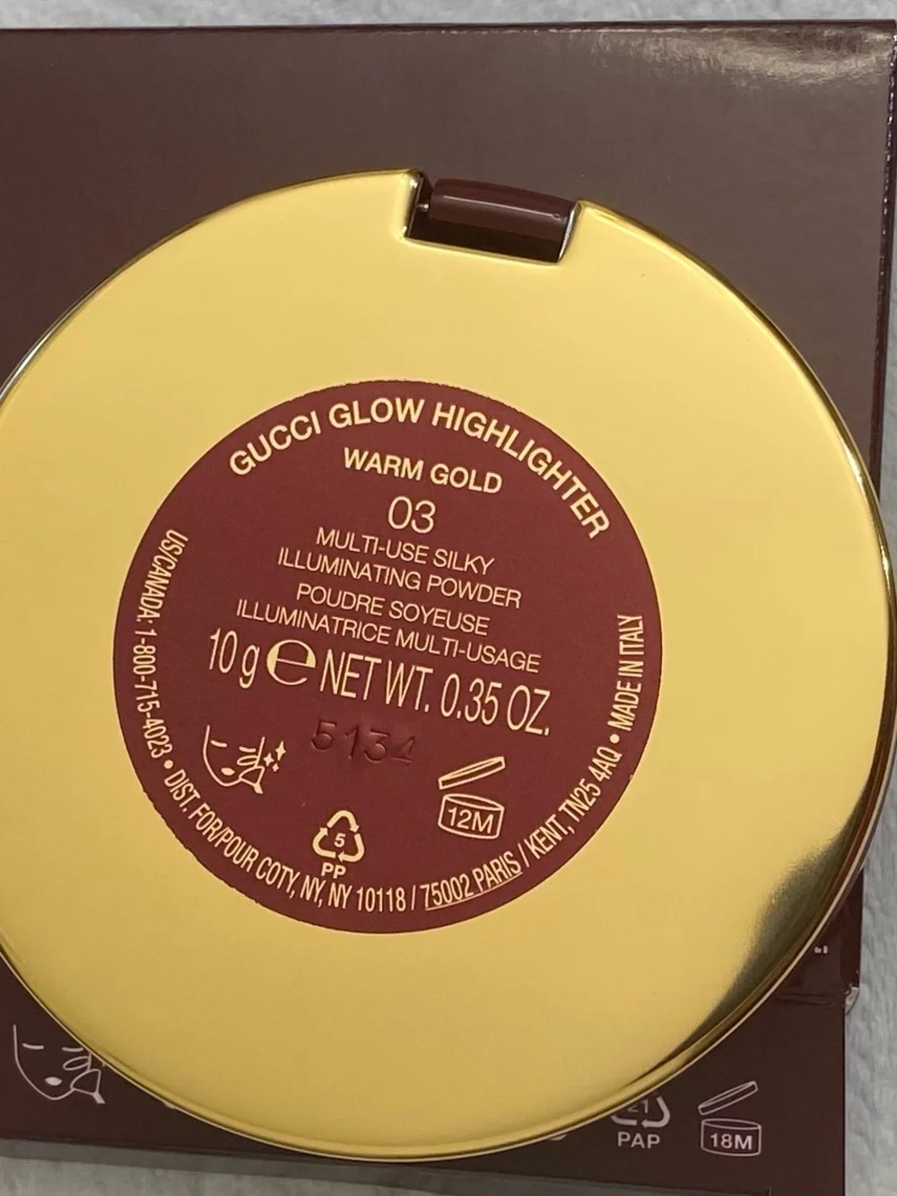 Gucci Warm Gold Glow Highlighter Compact